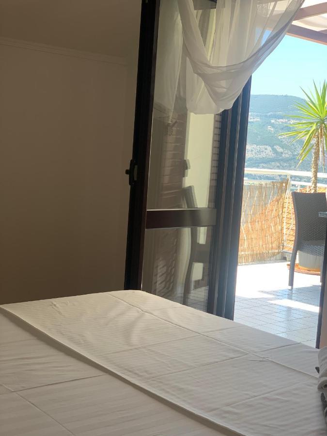 Apartments แฮร์เซ็ก-โนวี ภายนอก รูปภาพ