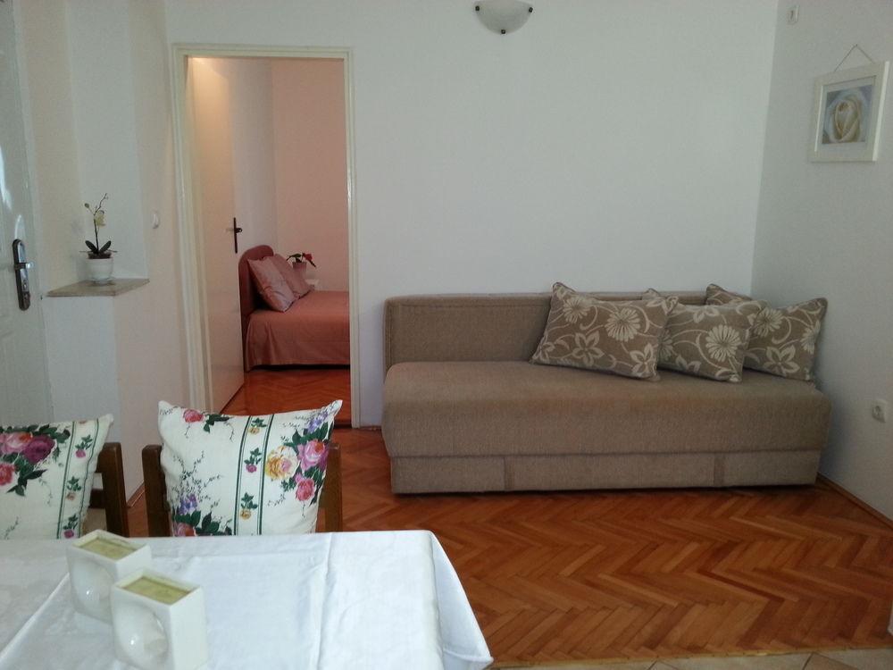 Apartments แฮร์เซ็ก-โนวี ภายนอก รูปภาพ