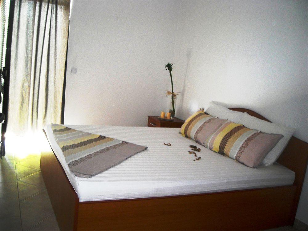 Apartments แฮร์เซ็ก-โนวี ภายนอก รูปภาพ