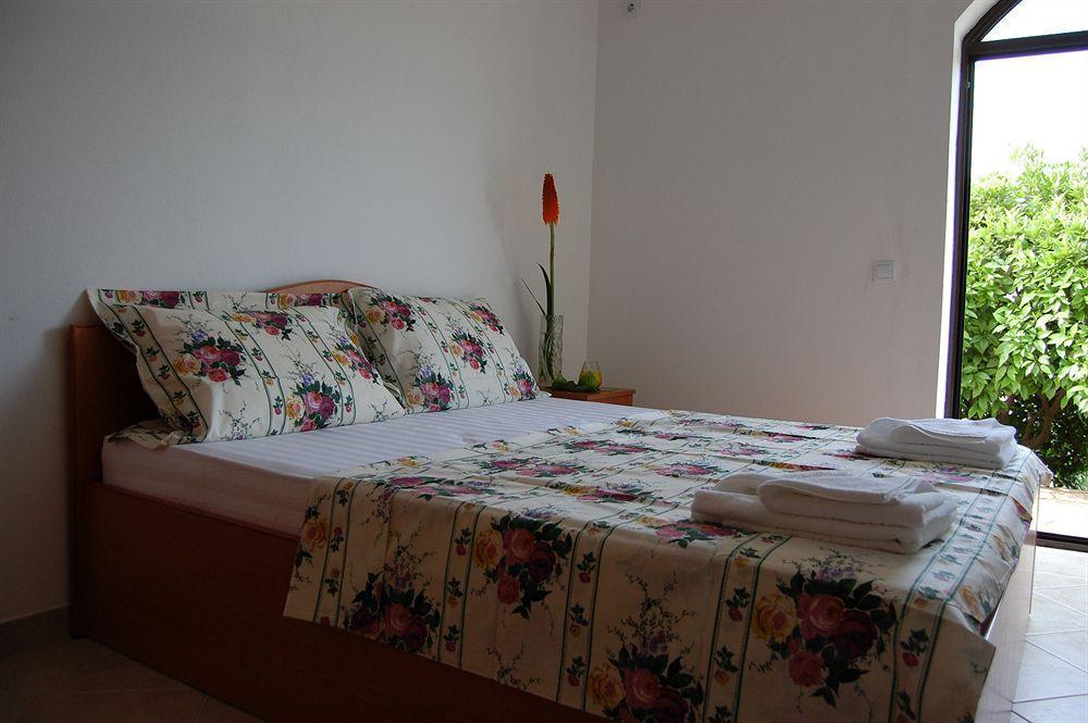 Apartments แฮร์เซ็ก-โนวี ภายนอก รูปภาพ