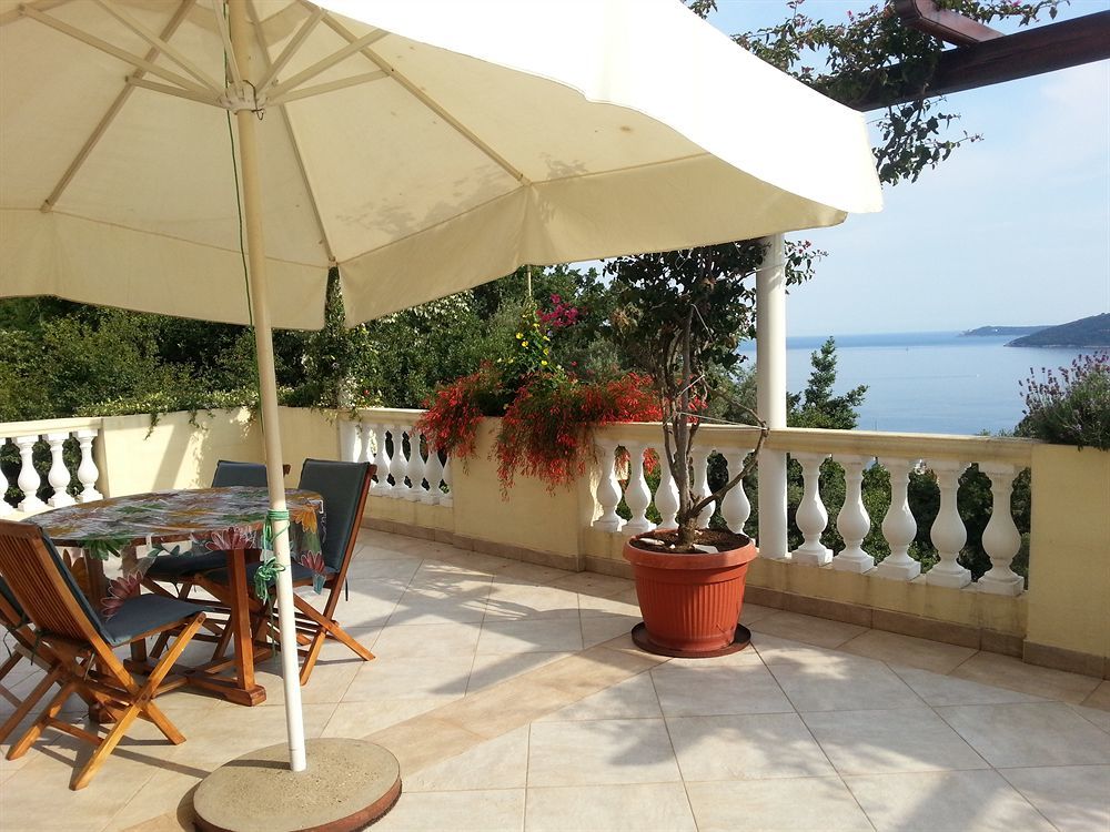 Apartments แฮร์เซ็ก-โนวี ภายนอก รูปภาพ