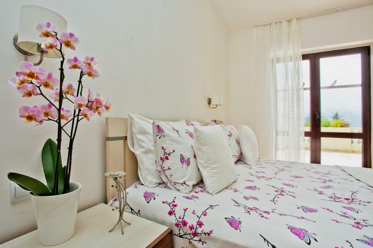Apartments แฮร์เซ็ก-โนวี ภายนอก รูปภาพ